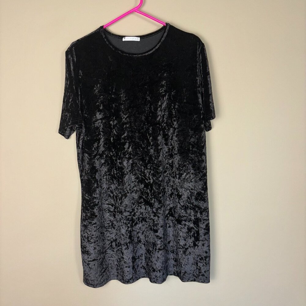 R. Vivimos Black Velvet T-Shirt Dress - Size 2XL